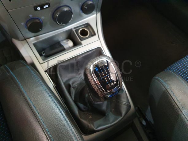 Opel Astra GTC · Ano 2010