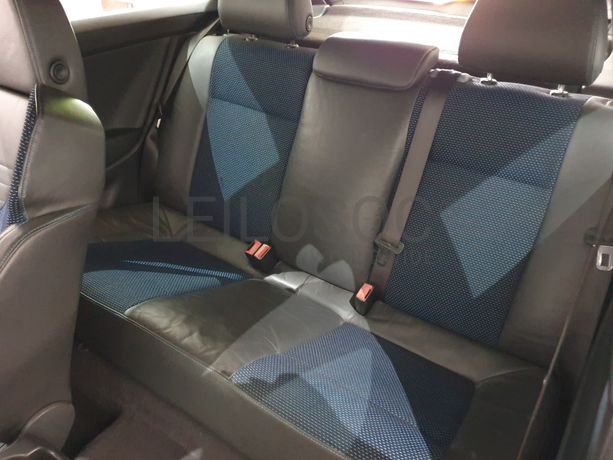 Opel Astra GTC · Ano 2010