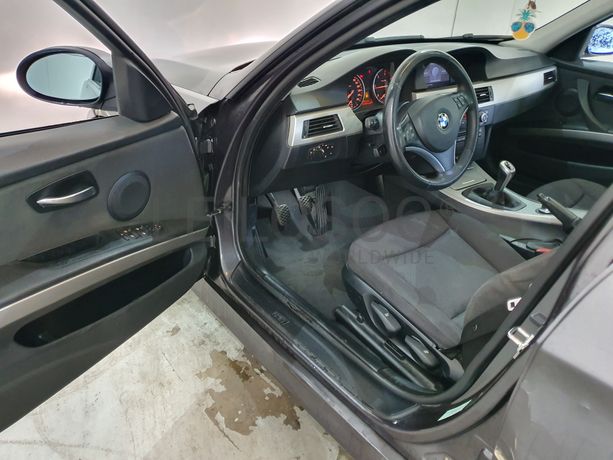 BMW 318D · Ano 2008