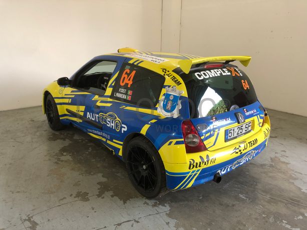 Renault Clio · Ano 2001