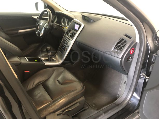 Volvo XC60 · Ano 2010