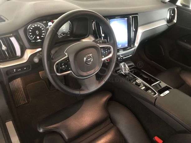 Volvo V60 2.0 T8 AWD TE Inscription · Ano 2019