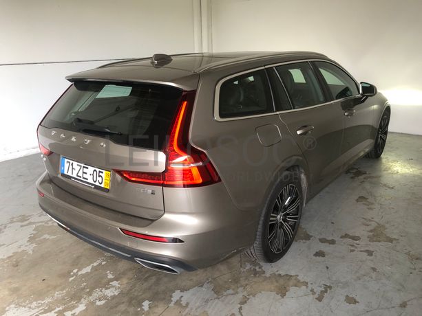 Volvo V60 2.0 T8 AWD TE Inscription · Ano 2019