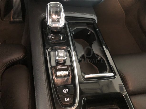 Volvo V60 2.0 T8 AWD TE Inscription · Ano 2019