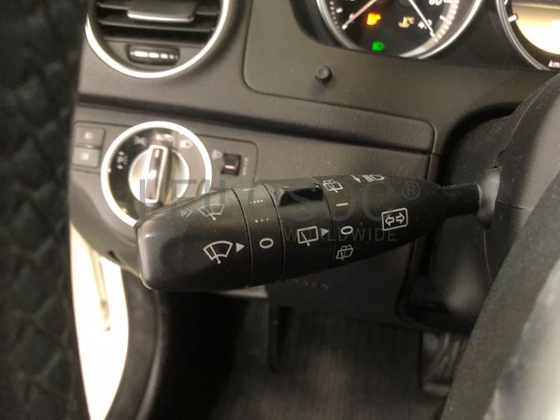 Mercedes-Benz C200 CDI · Ano 2012