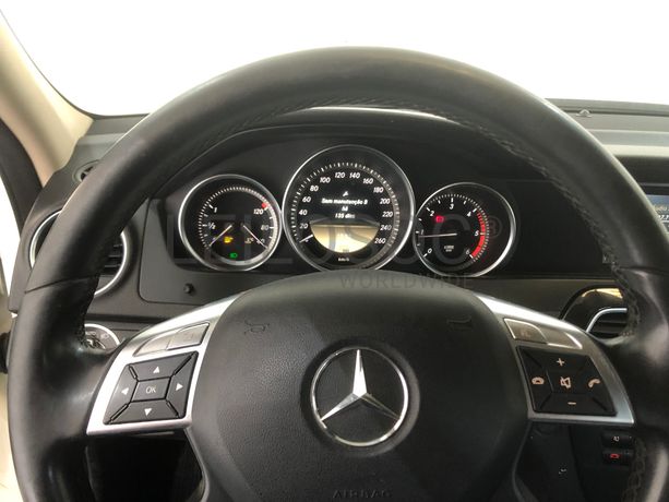 Mercedes-Benz C200 CDI · Ano 2012