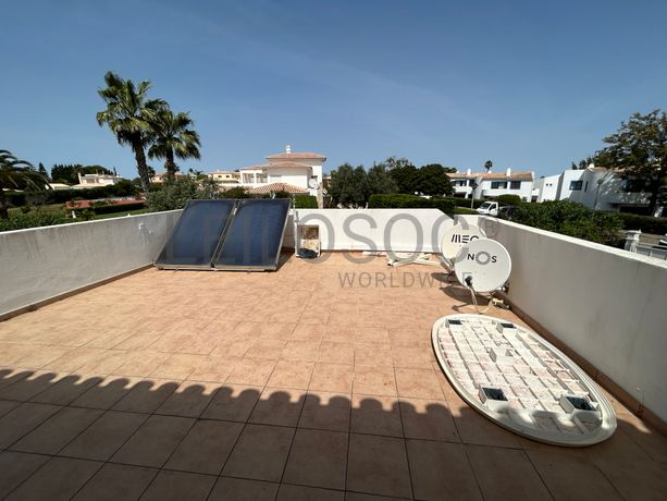 Moradia V4 c/ Piscina · Carvoeiro, Lagoa