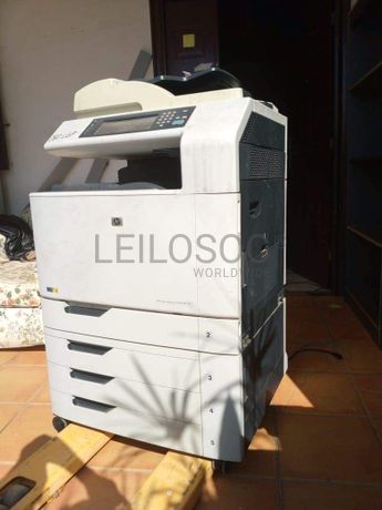 Meubles, imprimante, cartouche, refrigerateur (salle 9)