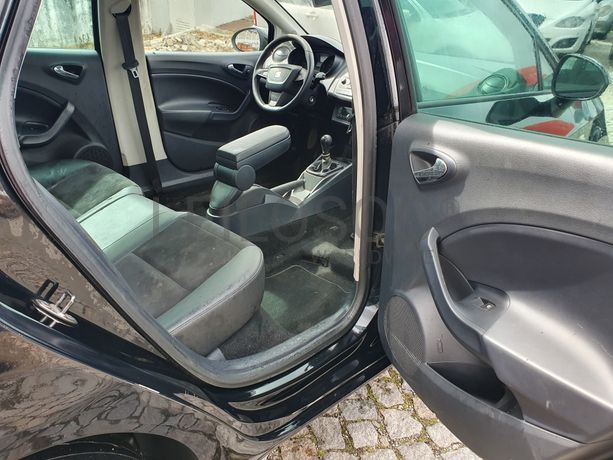 Seat Ibiza 1.2 TDI · Ano 2013