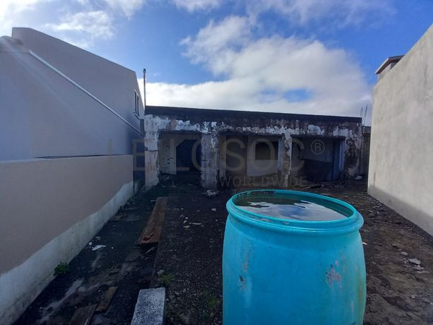 Moradia (Ruinas) · Santa Cruz das Flores, Açores