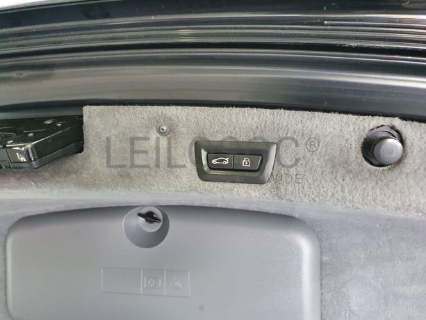 BMW 740D · Ano 2010