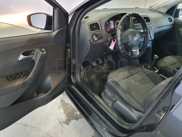 Volkswagen Polo 1.2 TDI · Ano 2012