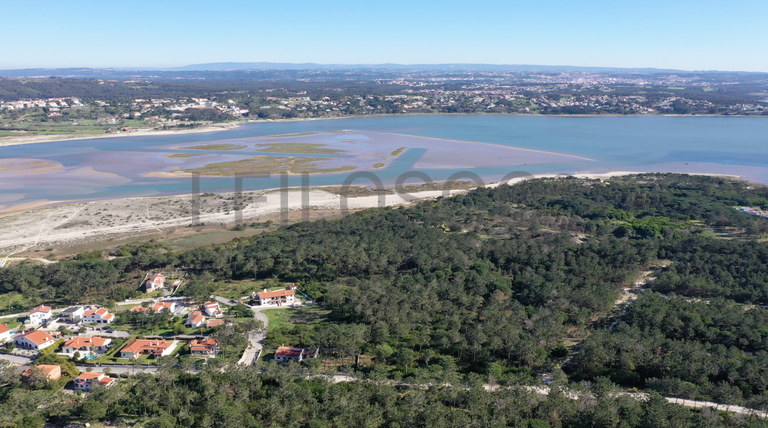 Lote para Construção · Permite Eco Resort