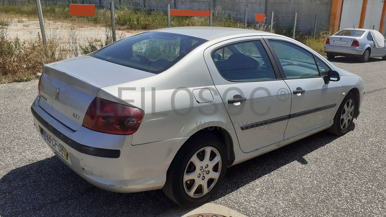 Peugeot 407
