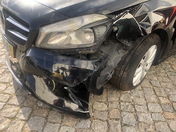 Mercedes-Benz A180 CDI · Ano 2014