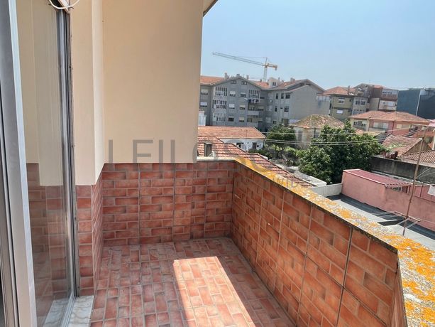 Apartamento T2 Duplex · Espinho