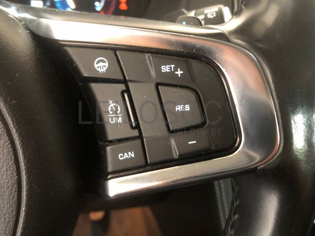 Jaguar F Pace 2.0 I4D · Ano 2016