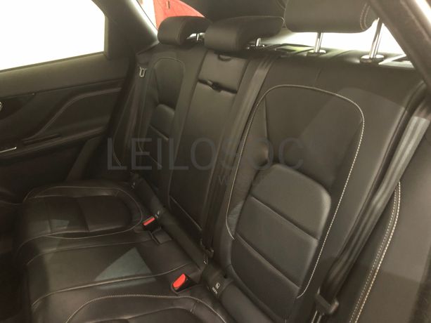 Jaguar F Pace 2.0 I4D · Ano 2016