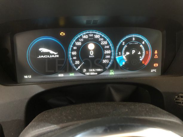 Jaguar F Pace 2.0 I4D · Ano 2016