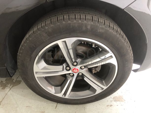 Jaguar F Pace 2.0 I4D · Ano 2016