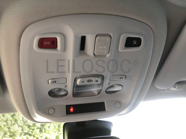 Peugeot 308 · Ano 2017