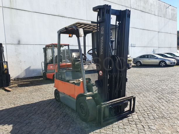 Empilhador Toyota 25