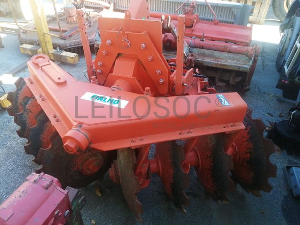 Grade de discos florestal, porta alfaias e kit adaptação