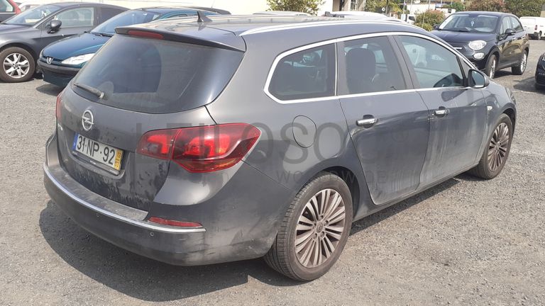 Opel Astra Cosmo Sports Tourer 1.7Cdti