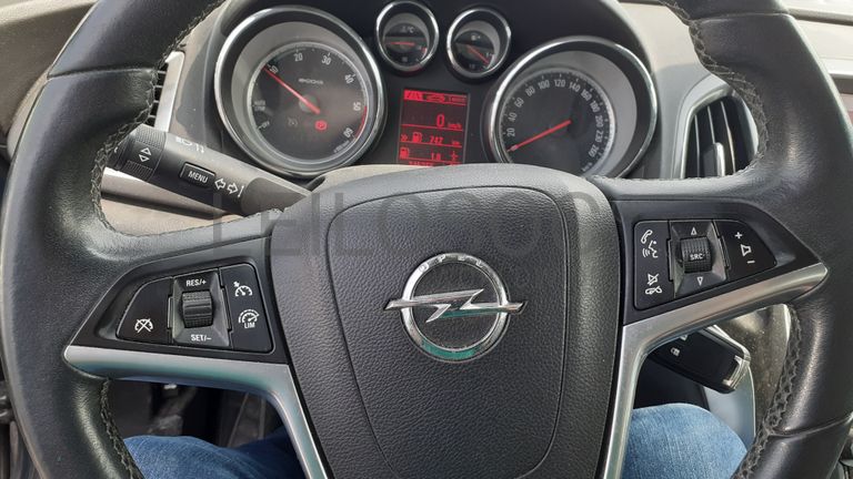 Opel Astra Cosmo Sports Tourer 1.7Cdti