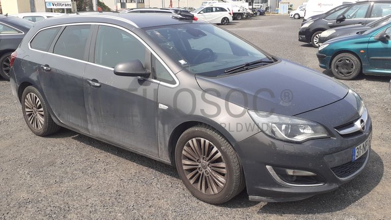 Opel Astra Cosmo Sports Tourer 1.7Cdti