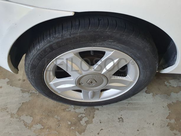 Renault Clio · Ano 2005