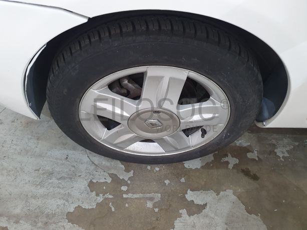 Renault Clio · Ano 2005