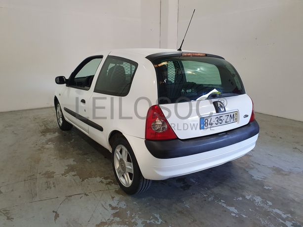 Renault Clio · Ano 2005
