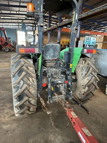 Tractor DEUTZ-FAHR Agrolux 4.75 E