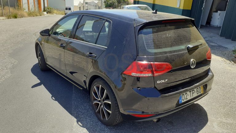 Volkswagen Golf TDI · Ano 2013