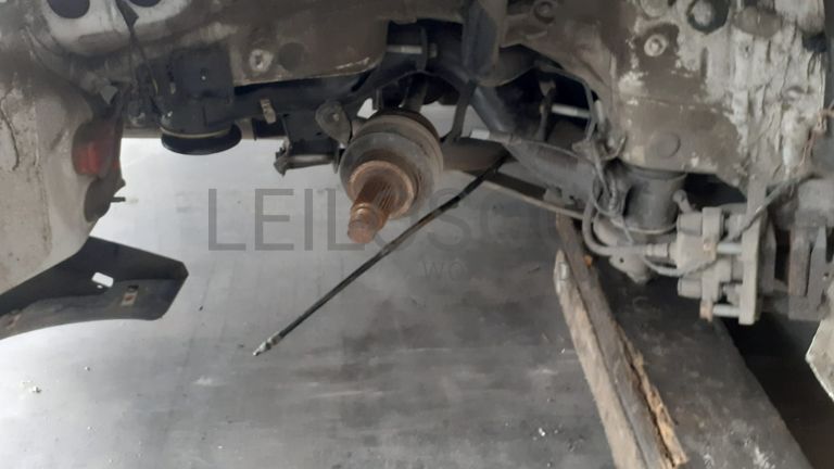 BMW 318D · Ano 2015