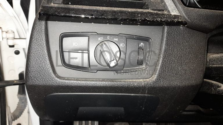 BMW 318D · Ano 2015