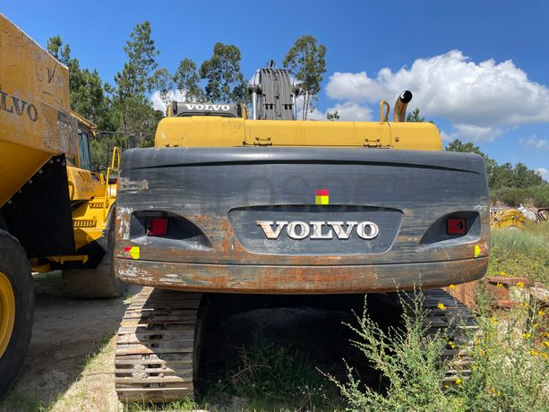 Escavadora Rastos Volvo