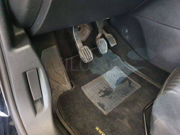 Peugeot 308 · Ano 2016