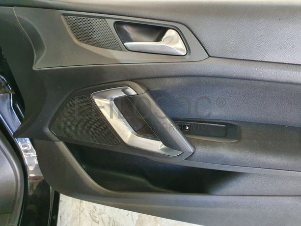 Peugeot 308 · Ano 2016