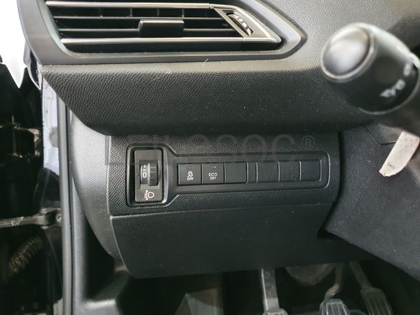 Peugeot 308 · Ano 2016