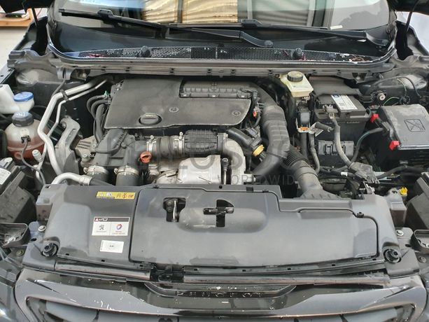 Peugeot 308 · Ano 2016