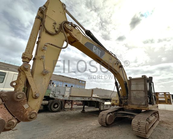 Escavadora CATERPILLAR 323 DLN