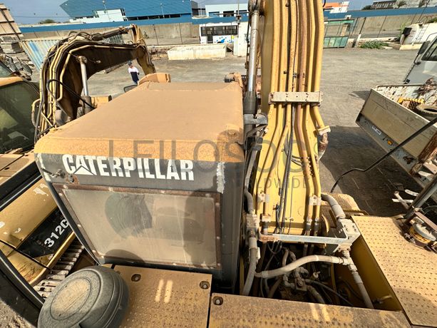 Escavadora CATERPILLAR 323 DLN