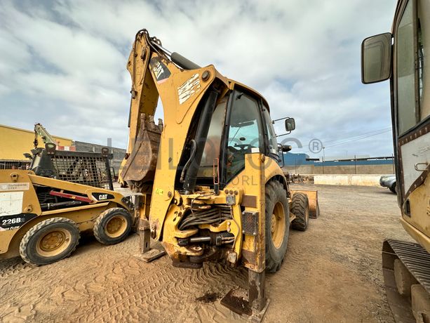 Retroescavadora CATERPILLAR 428 E