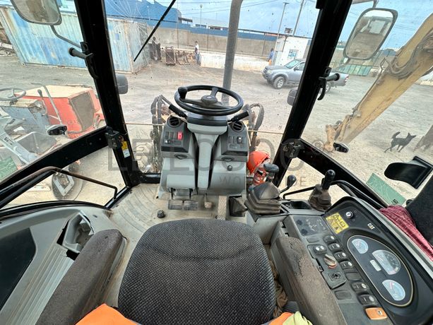 Retroescavadora CATERPILLAR 428 E