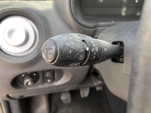 Citroën C3 · Ano 2004