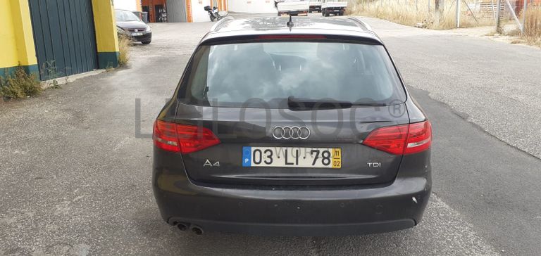 Audi A4 2.0 TDI · Ano 2011