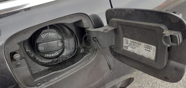 Audi A4 2.0 TDI · Ano 2011