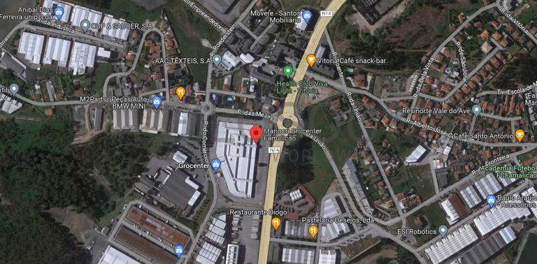 Loja + Vestuário de bebé + Mobiliário Diverso + Marca